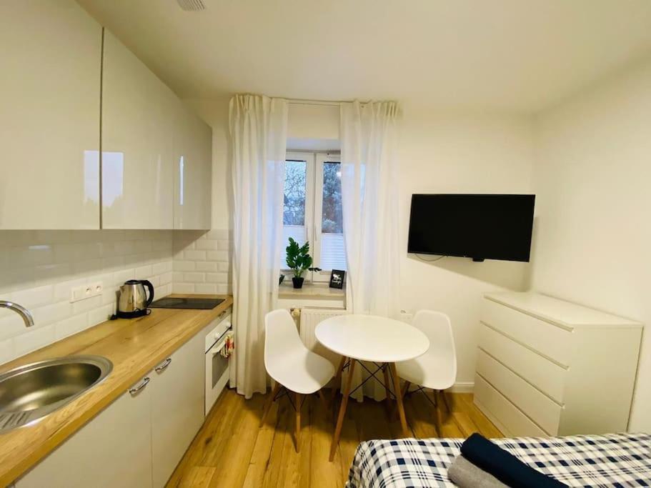 Bezagenta Mozart8 Studio Easy Access To City Wifi Appartement Warschau Buitenkant foto